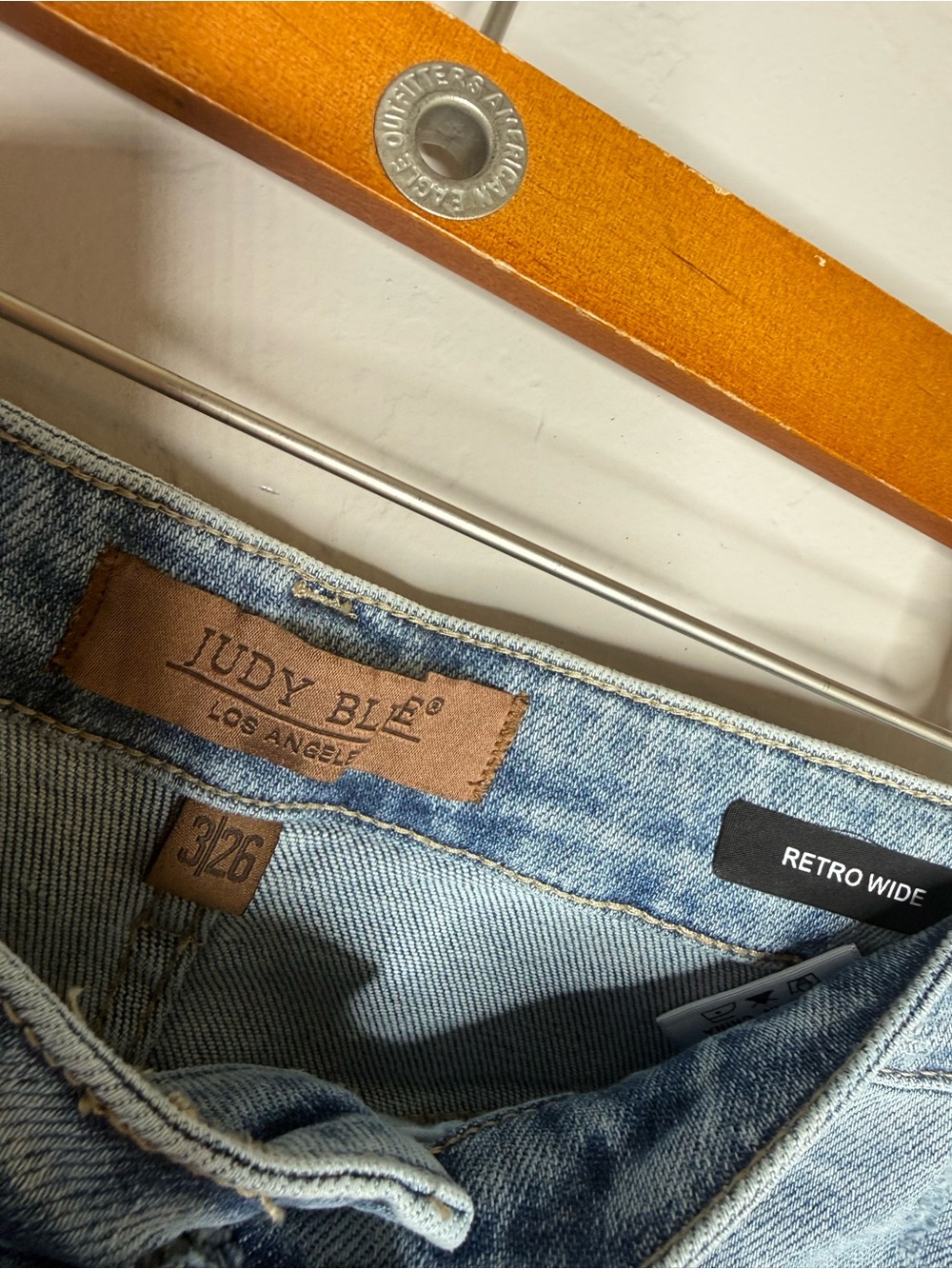 JUDY BLUE Joy High Rise Side Seam Retro Wide Leg Medium Wash Jeans Size 3/26 - Picture 3 of 6